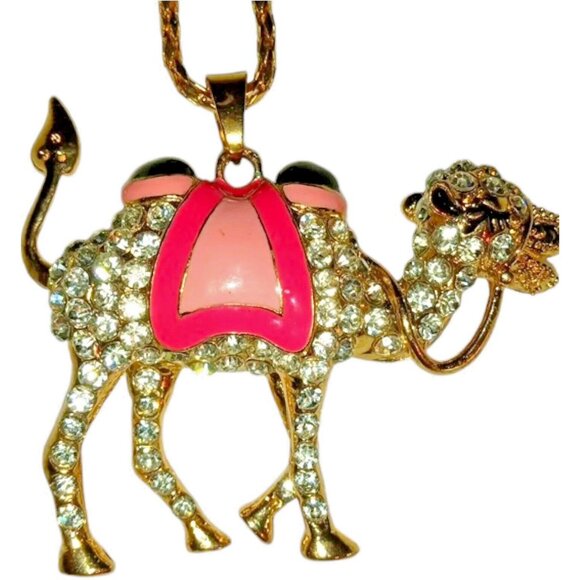 BETSEY JOHNSON Signed Vintage Gold Tone Chain Camel Necklace Enamel Rhinestones - Picture 2 of 10